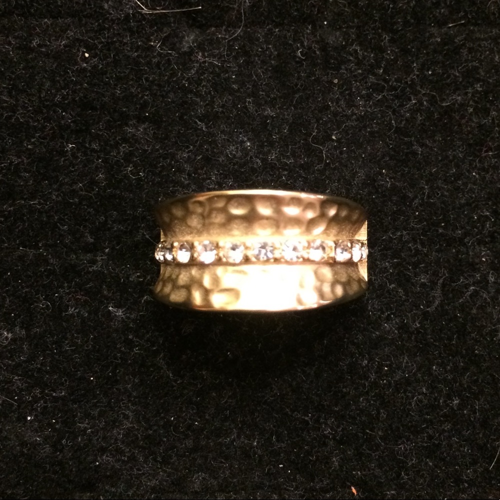 🌸ONE HOUR ONLY🌸 20% OFF MILA Gold/Crystal Ring!!